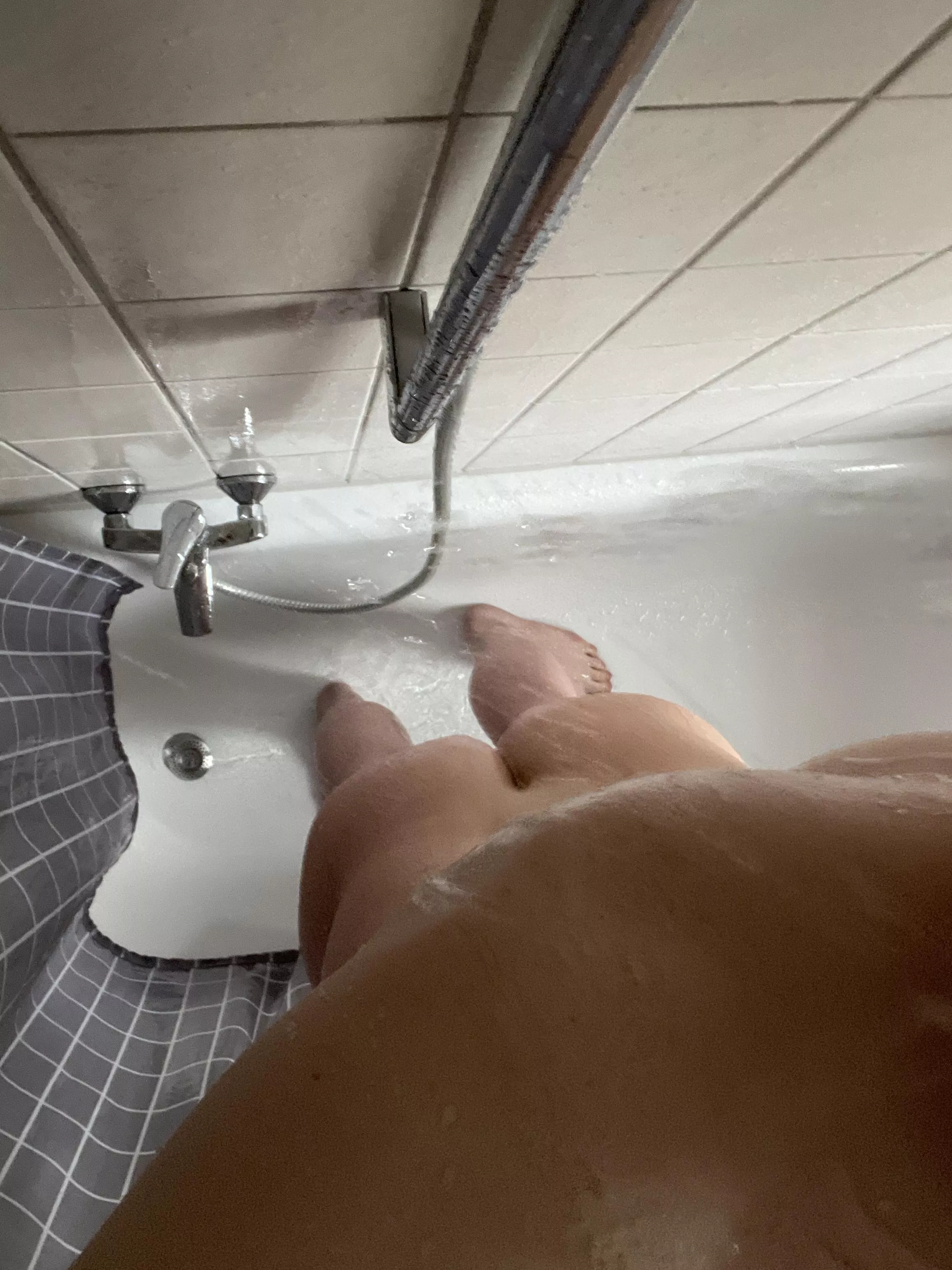 Shower thoughts 💭 posted by generic2337