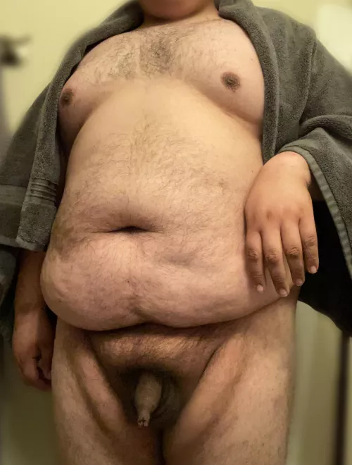 Shower time by CrimsonBear412