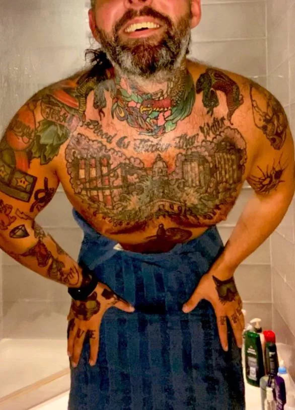 Shower time - who’s in? posted by AleisterNorth