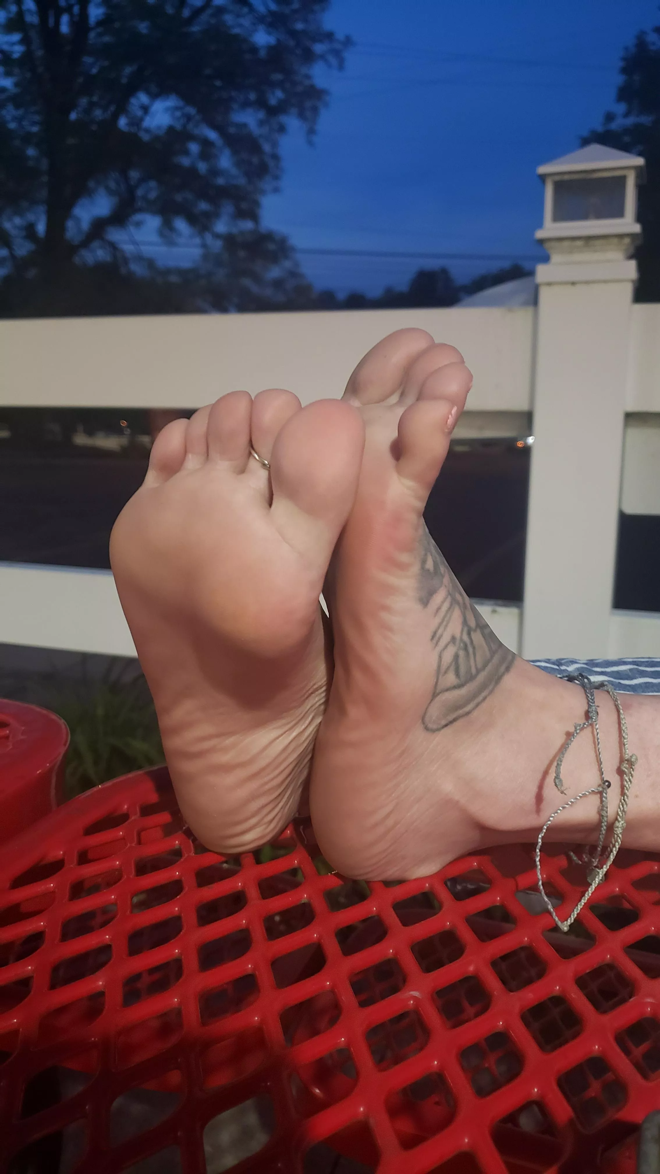 Showing my feet off at a busy intersection!!! posted by KandyToes