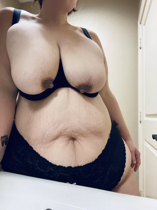 showing off by mommagerth