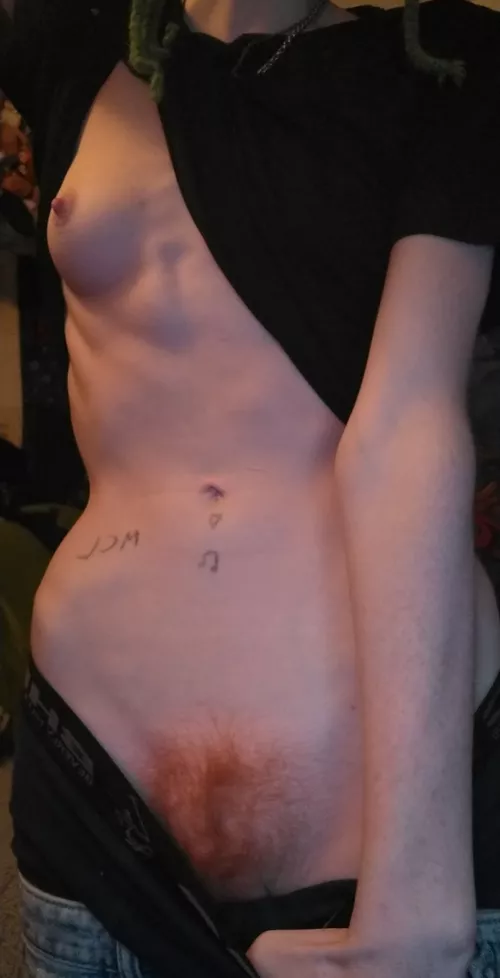 Showing off my cute ginger hair :) by feetiecutie