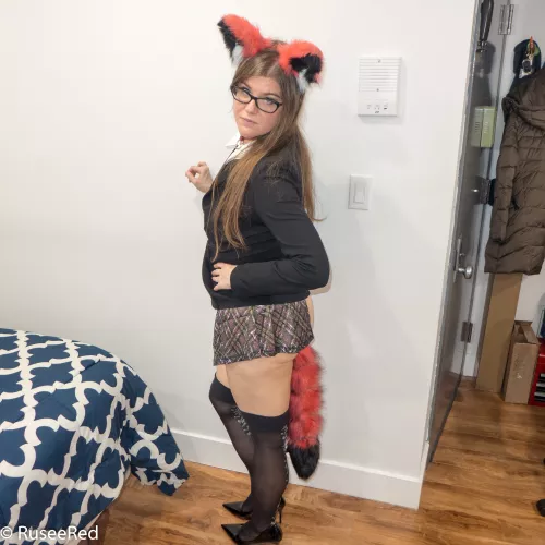 Showing off my outfit... (It's backless for tails!) by RuseeRedGamer