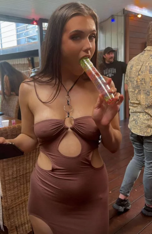 Showing off what she wants to do IRTR by ManlikeGambino