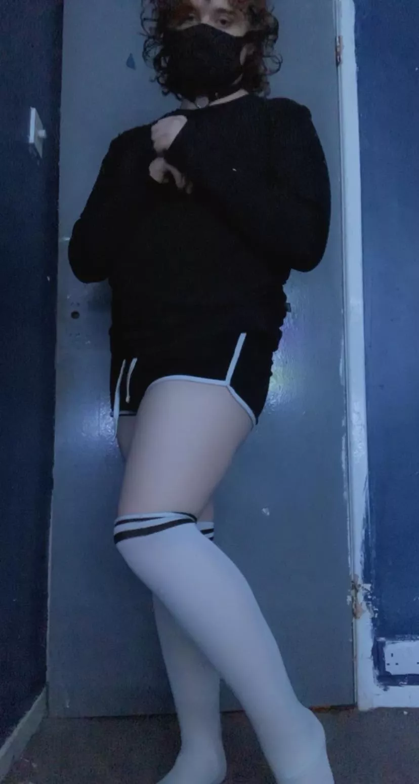 Shy boi 😖💖 posted by SufficientPair7608