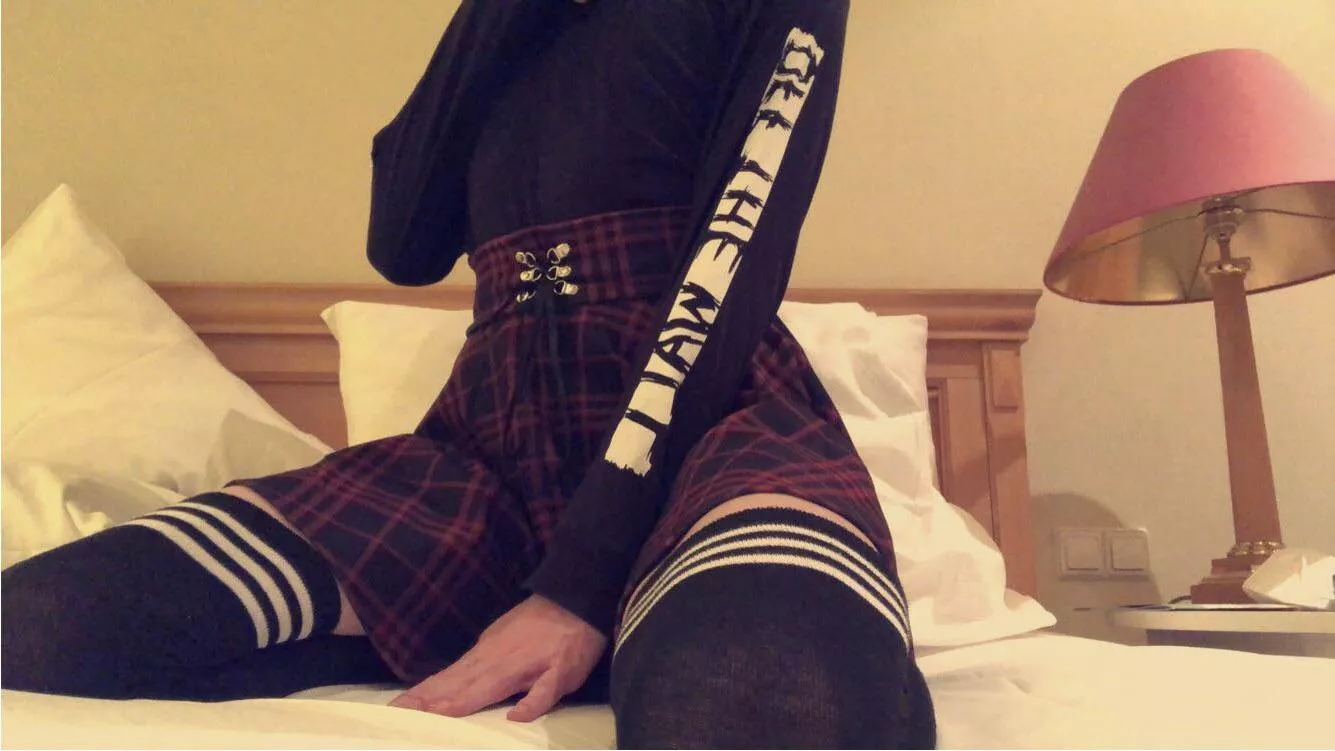 Shy first post as a femboy floof✨ posted by Fem_Floof