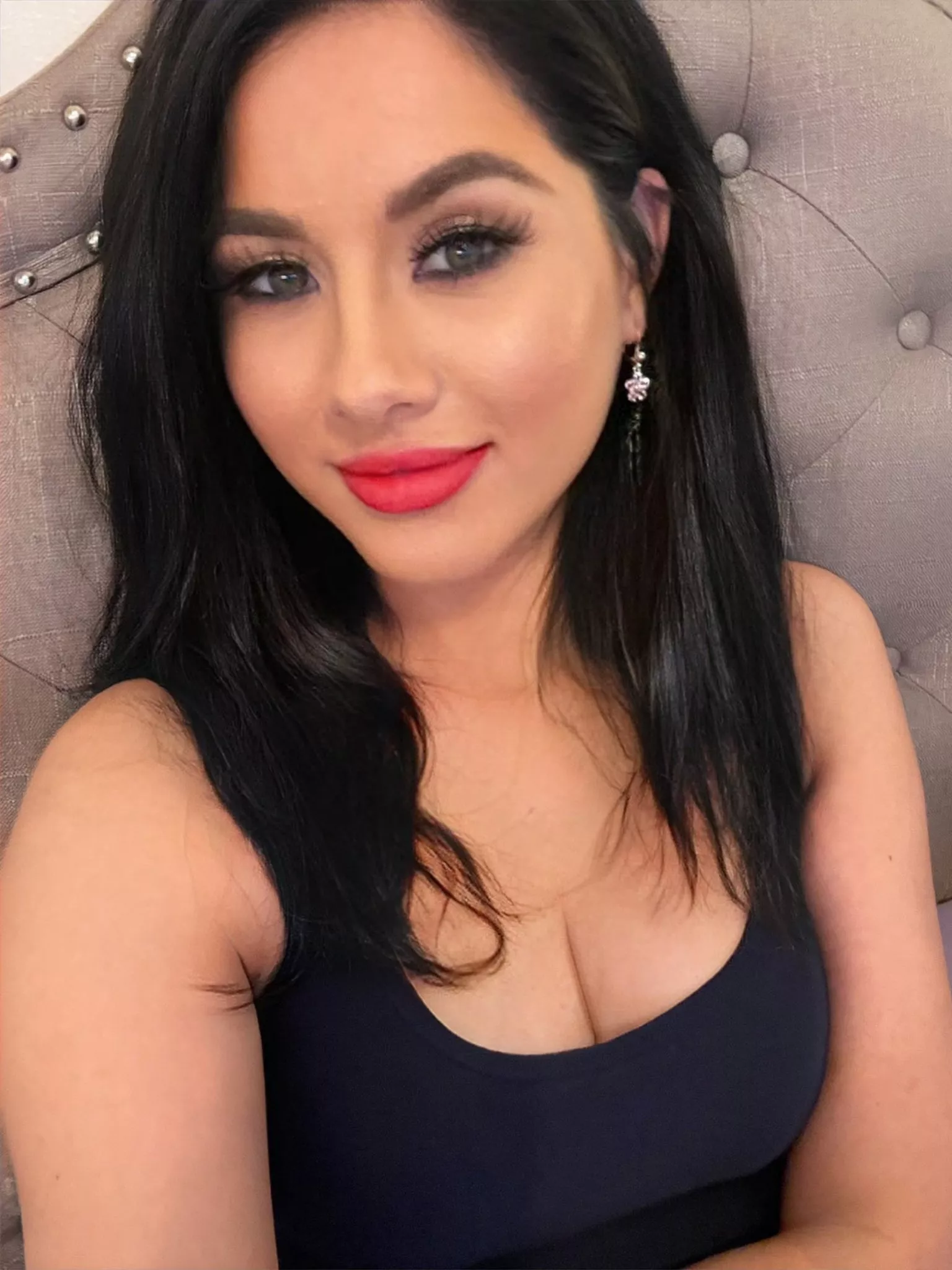 Shyla Jennings posted by joscar_jimo