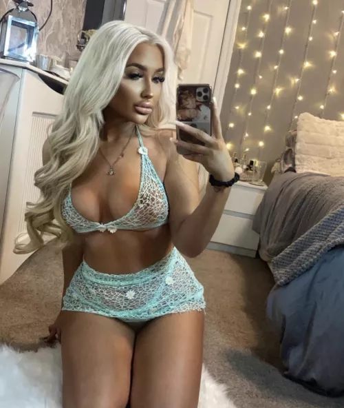 Sian by Healthy_Throat_9251