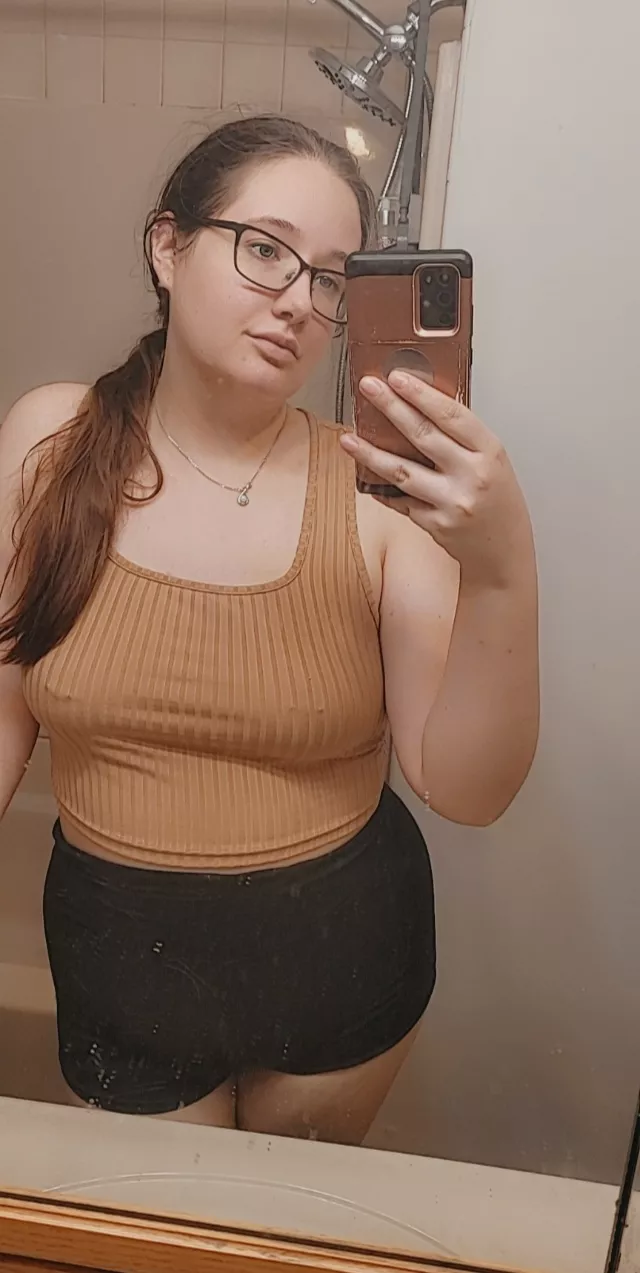 sick and sleeping a lot. but at least it's my days off ❤️ posted by 107202