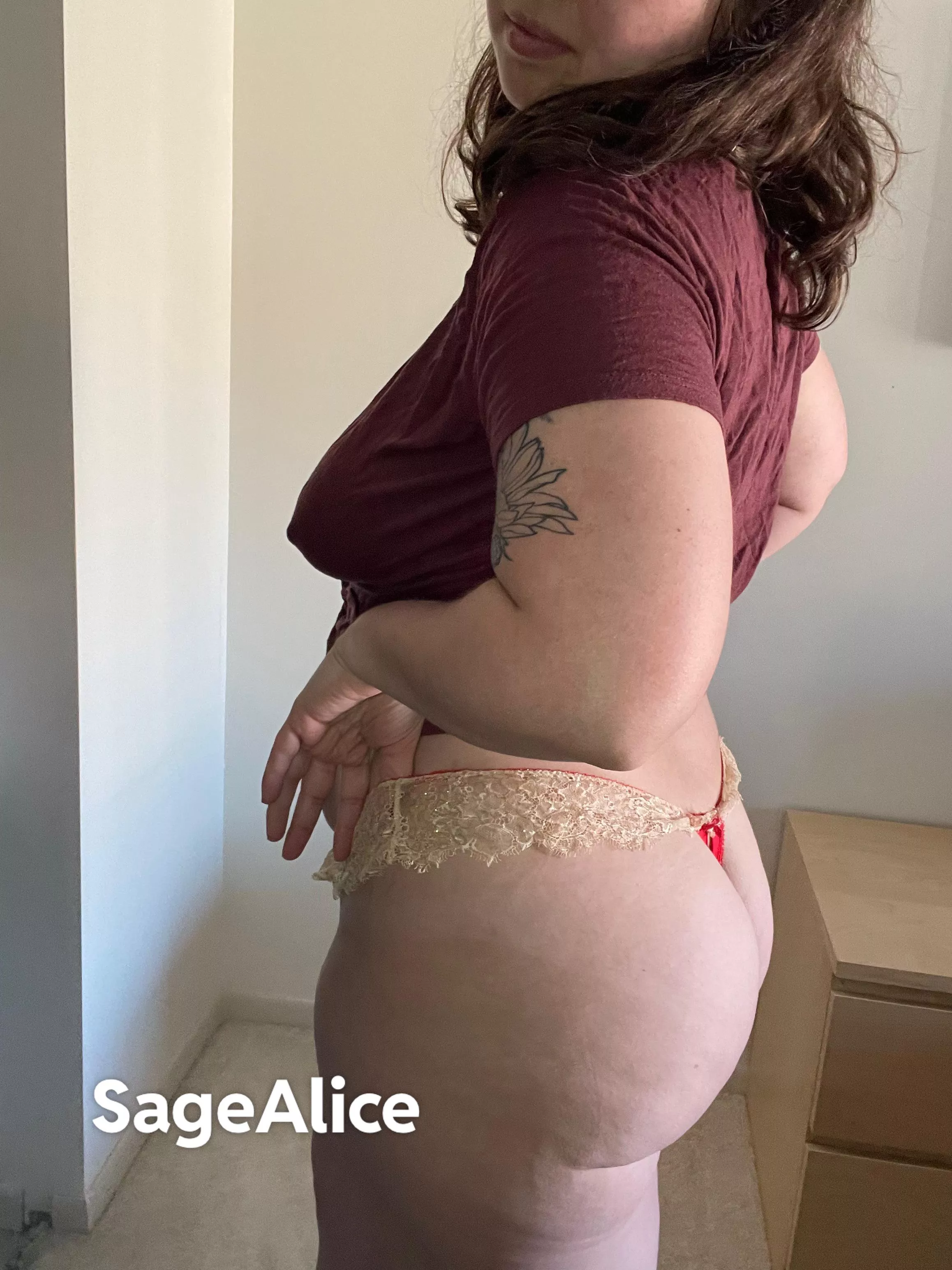 Side view pokies posted by SageAlice