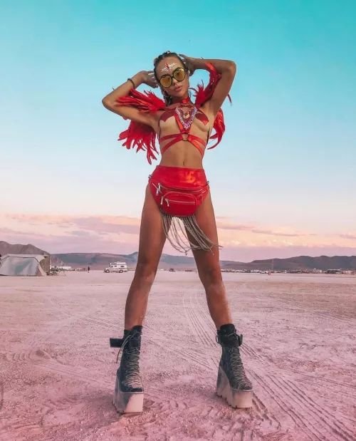 Siimply hot by siimple_code