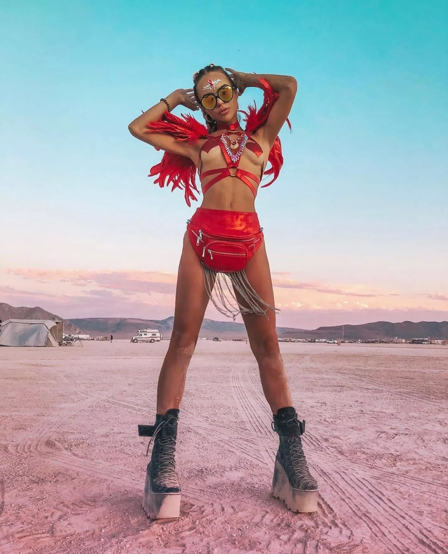 Siimply hot posted by siimple_code