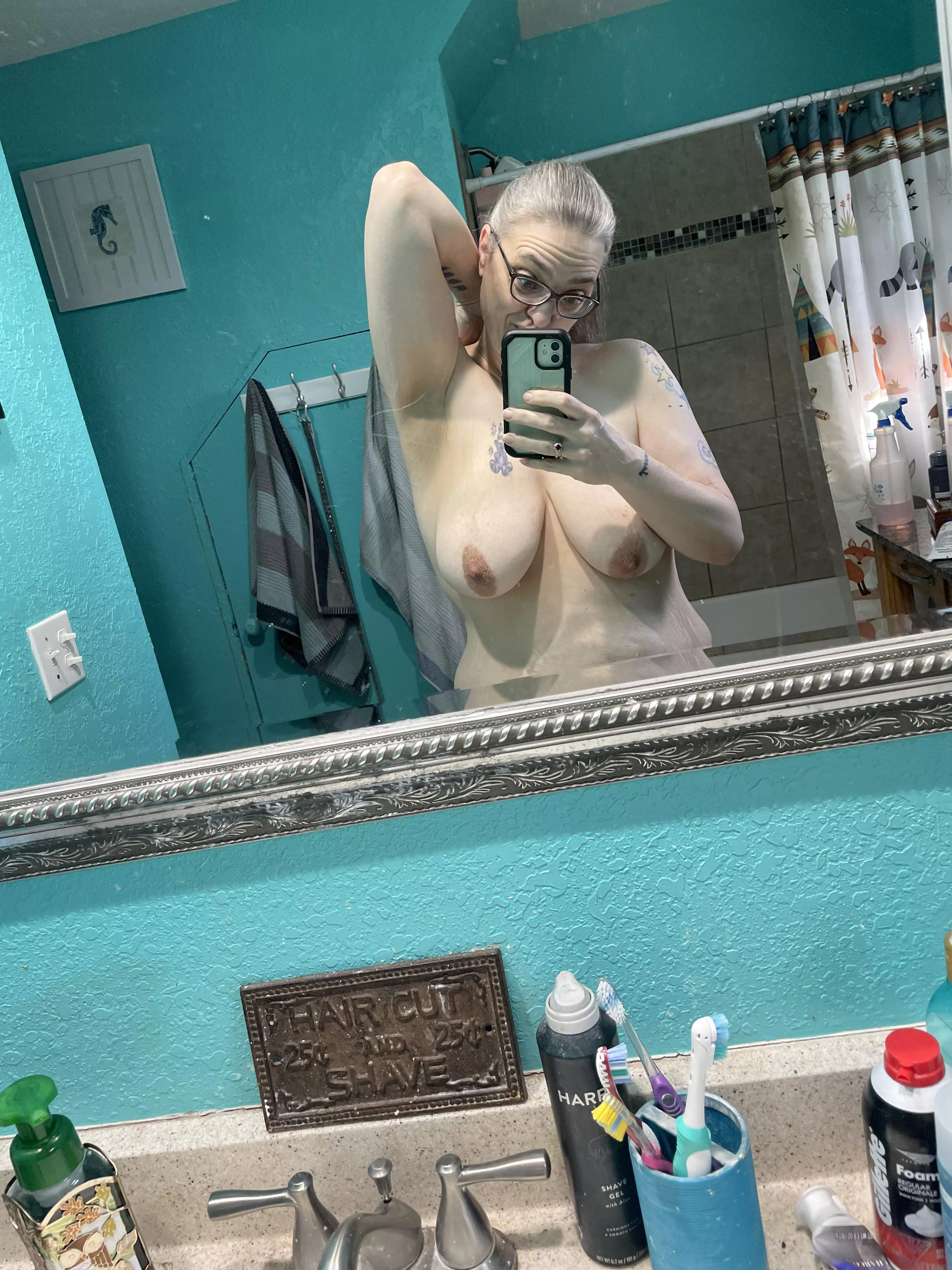 Silver Fox 🦊 posted by Kitkatforyou