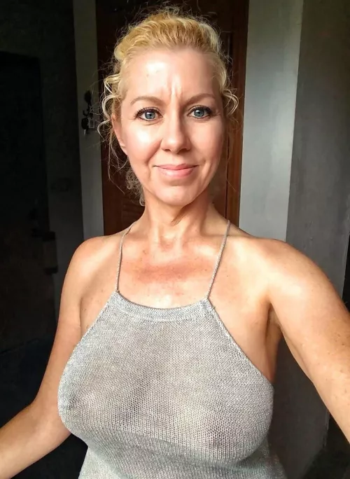 Silver knit top. by DnApix