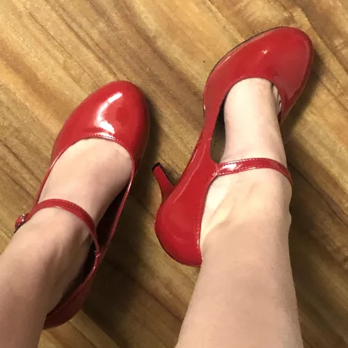 Simple but cute❤️ by LilLee333