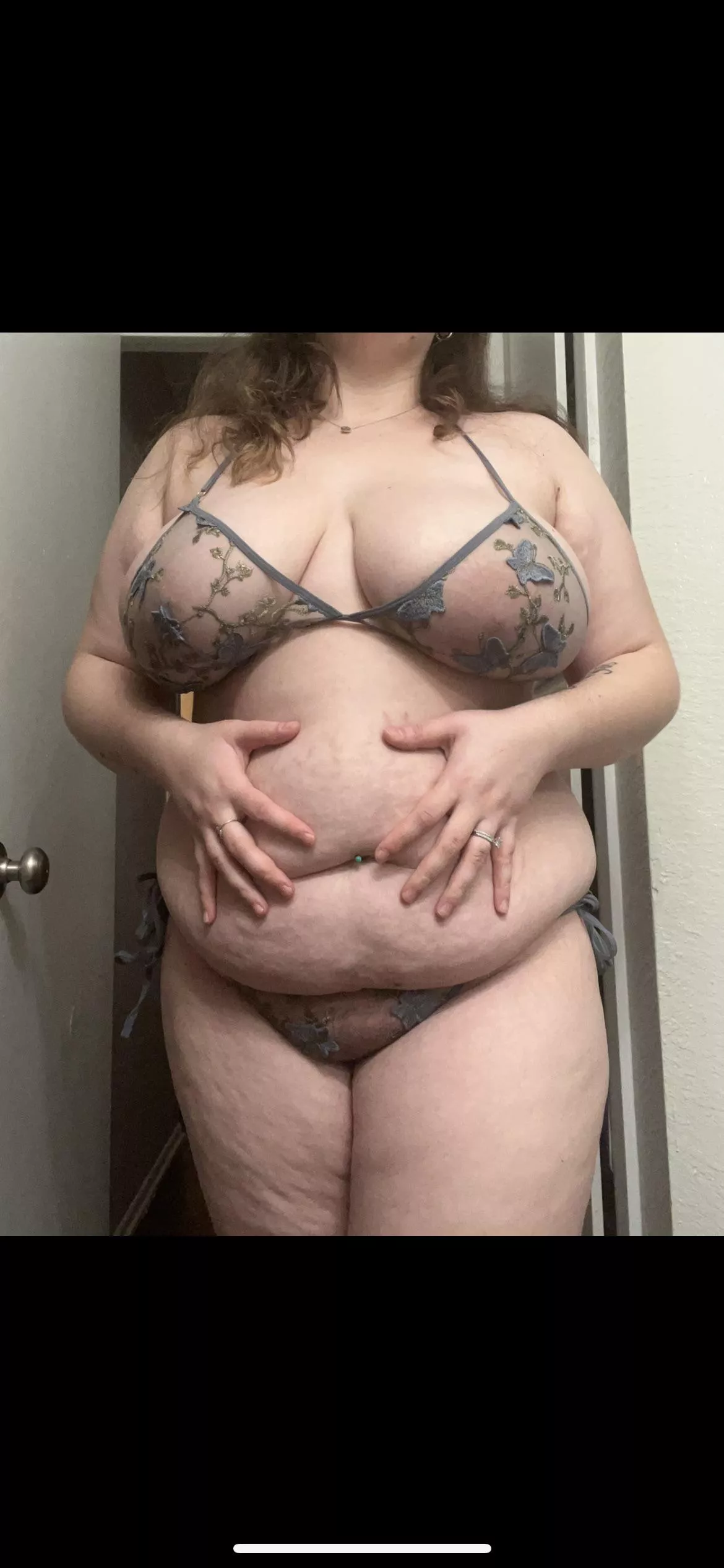 Simple but sexy 😈 posted by Dom_sub_couple69