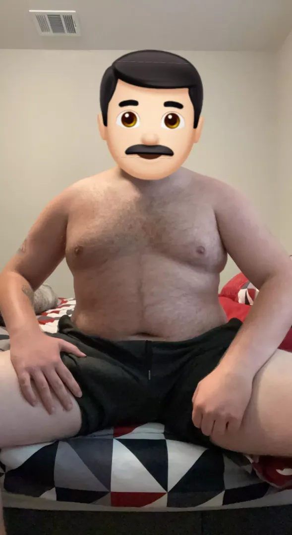 Since my first ever nude online here did so well I figured I’d come back😊 (oh and ignore that thing in my shorts, just a bulge)🤫 by HelloColeslaw