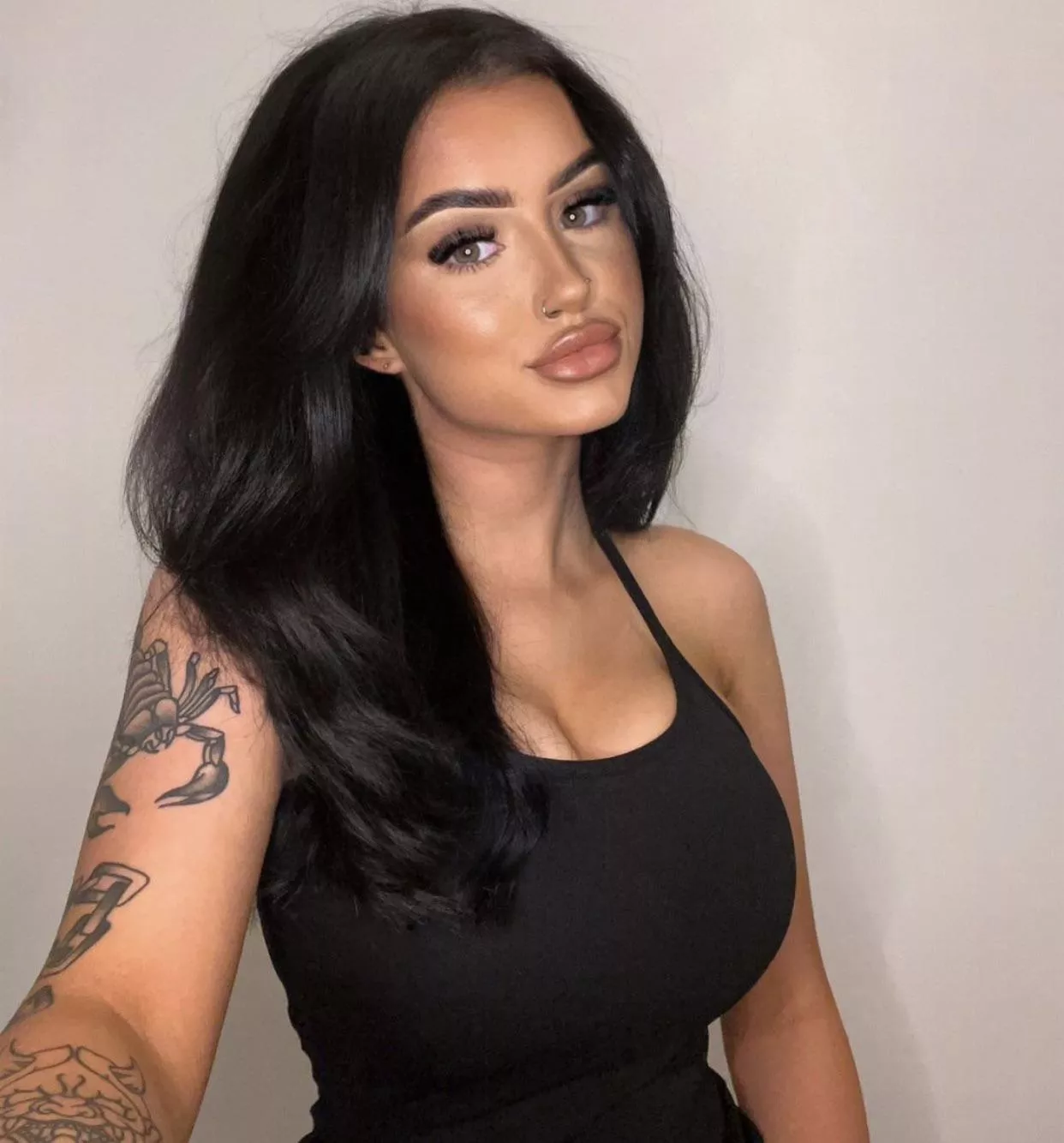 Sinead posted by JerkOffBuddie