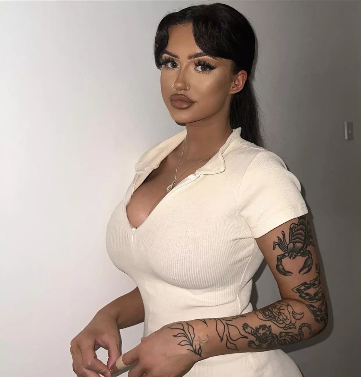 Sinead posted by JerkOffBuddie