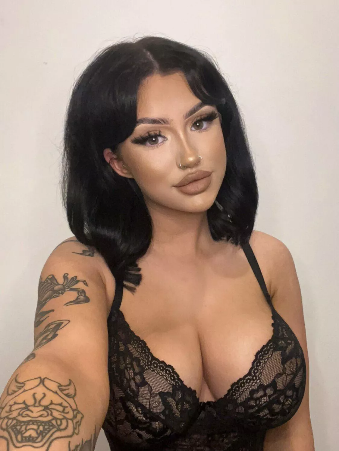 Sinead posted by JerkOffBuddie