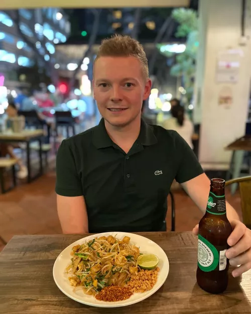 Singapore reawakens by jamesbrownisms