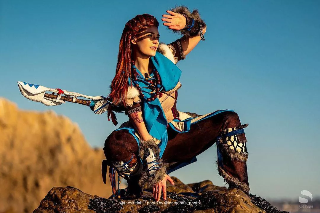 Siri Dahl (@therealsiri.ps) [Instagram] posted by Maxwell-95