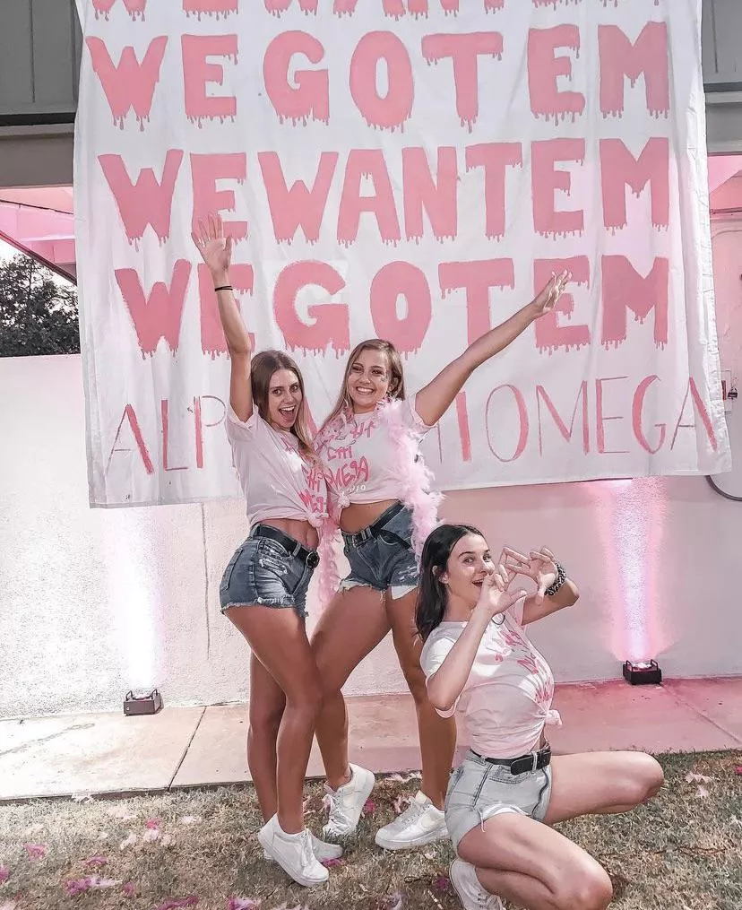 sisters posted by liveidk123