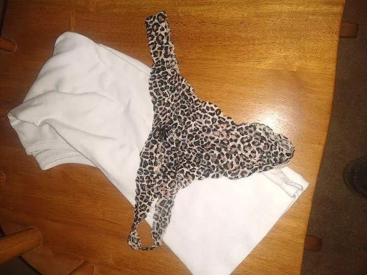 sister's sexy panties posted by paddyofurniture55