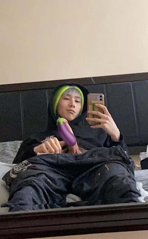 Sit on it by Onlinedilf