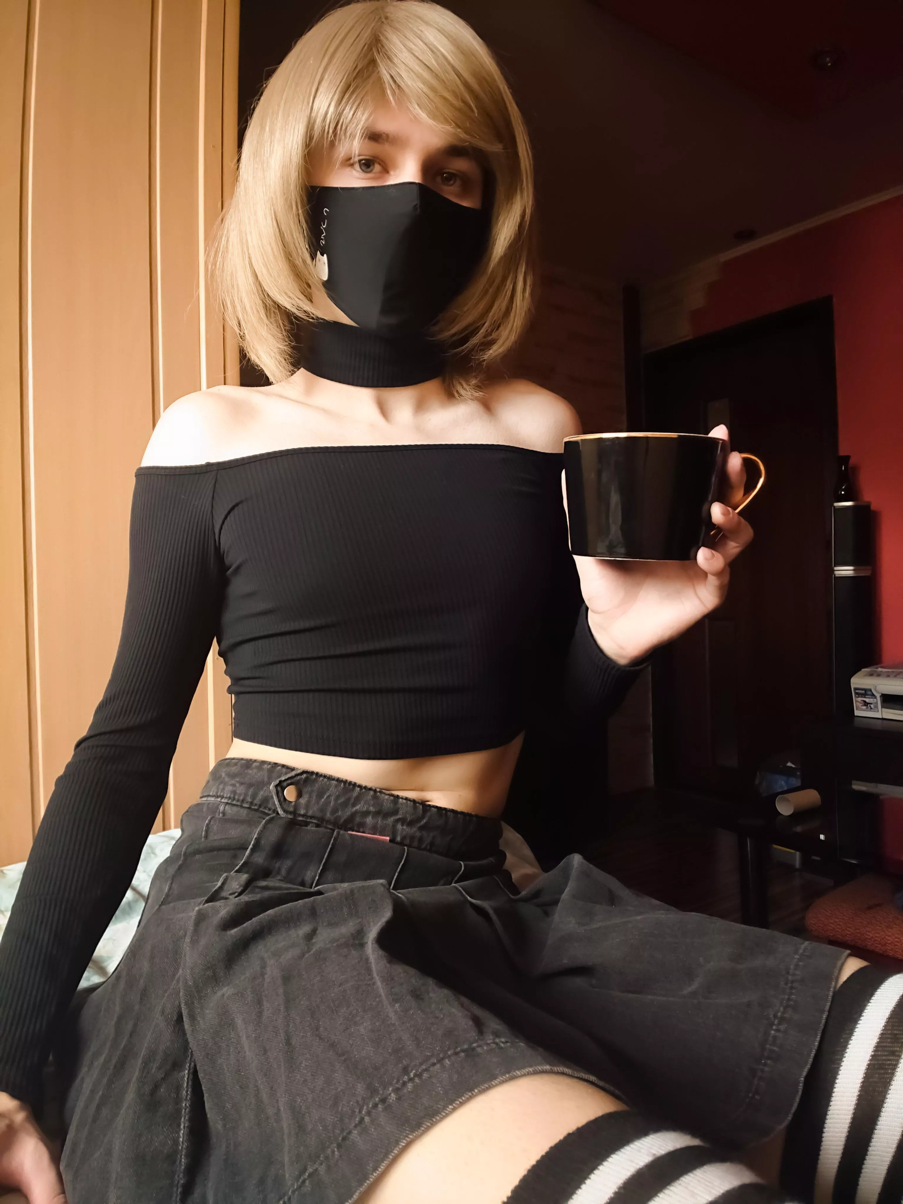 sit on my lap and have coffee with me? ☺️ posted by ItsuFemmie