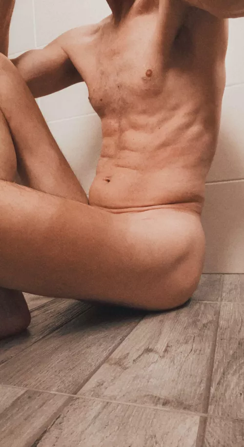 Sitting and waiting for you here (m) by xd70xd