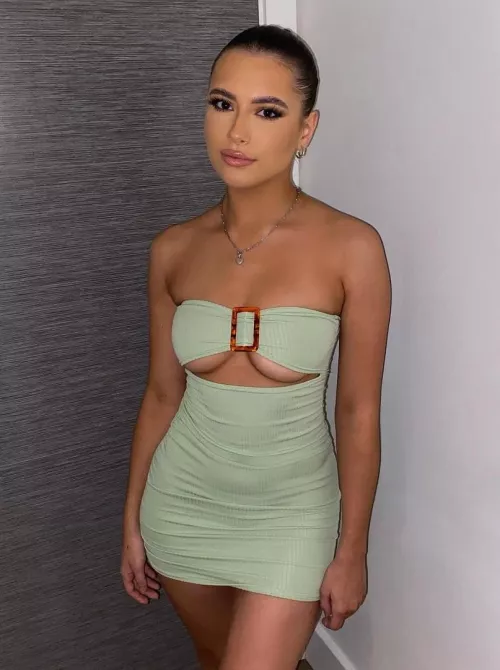 Sitting so tight 🥺 by -SirSpankalot-