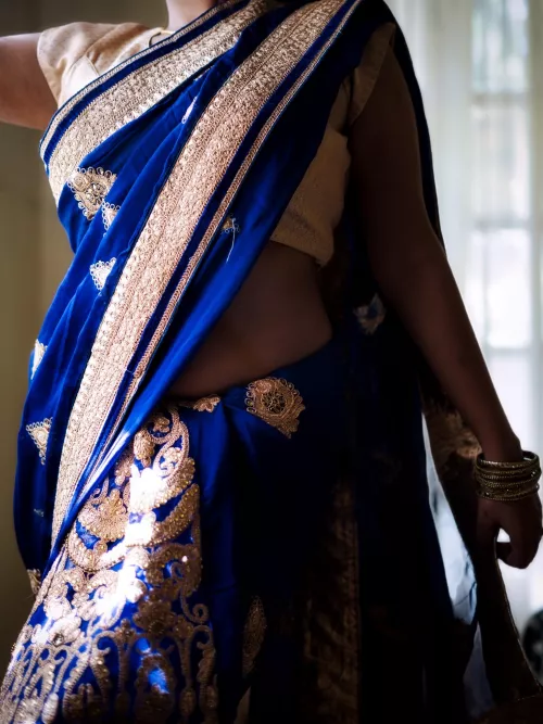 Six yards of pure grace... [F] by freakyindianbebe