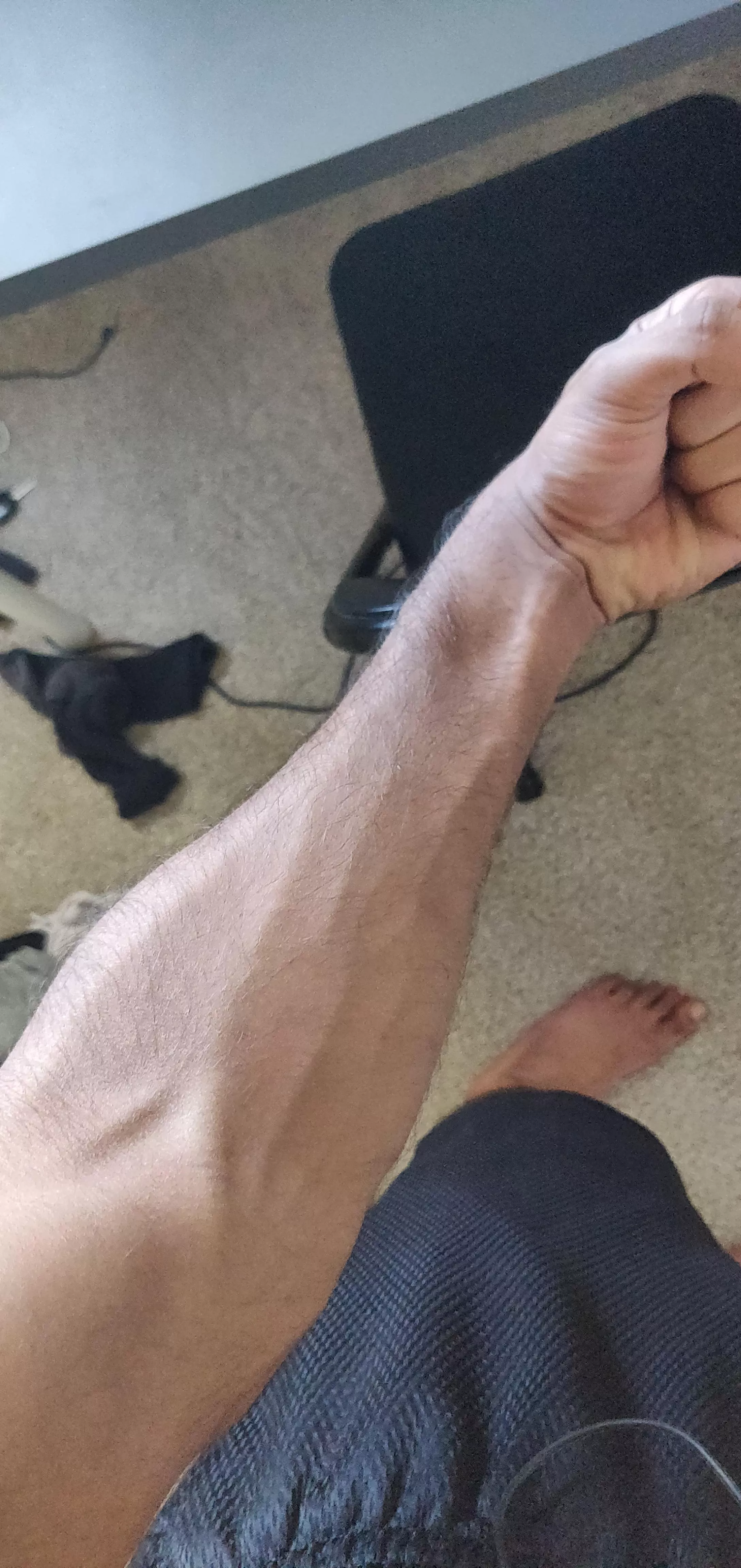 Skinny but grips for days posted by Zealousideal_Belt316