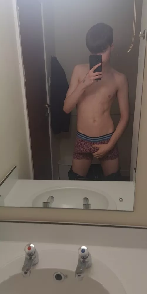 skinny, smooth and hung by rowanfindlay123