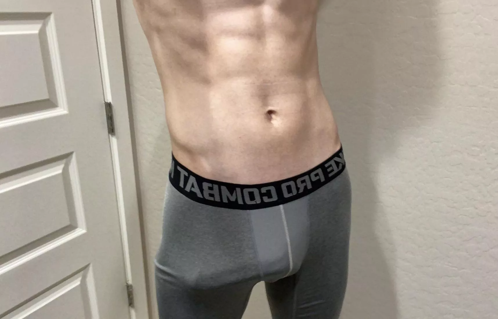skinny+compression shorts+big dick = ? posted by xavier_5560
