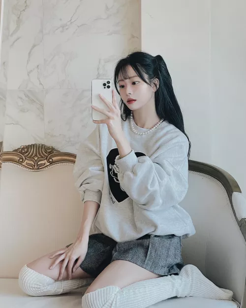 Skirt and thigh highs by Majestic_Painter8660