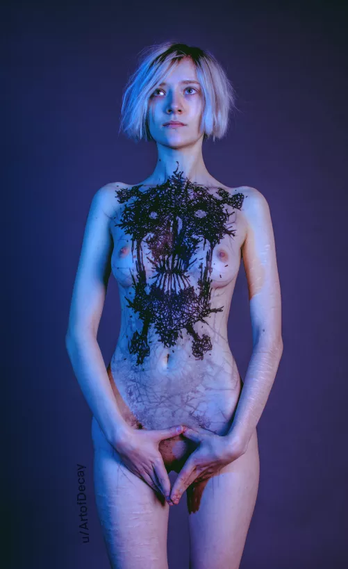 Skull bodypainting by ArtofDecay