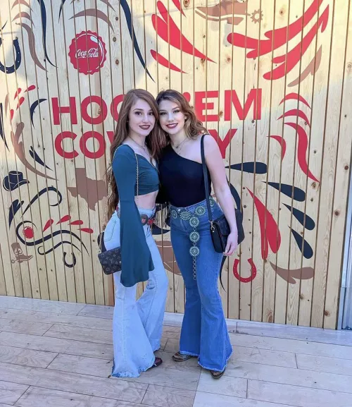 Sky or Mak by sanntonio