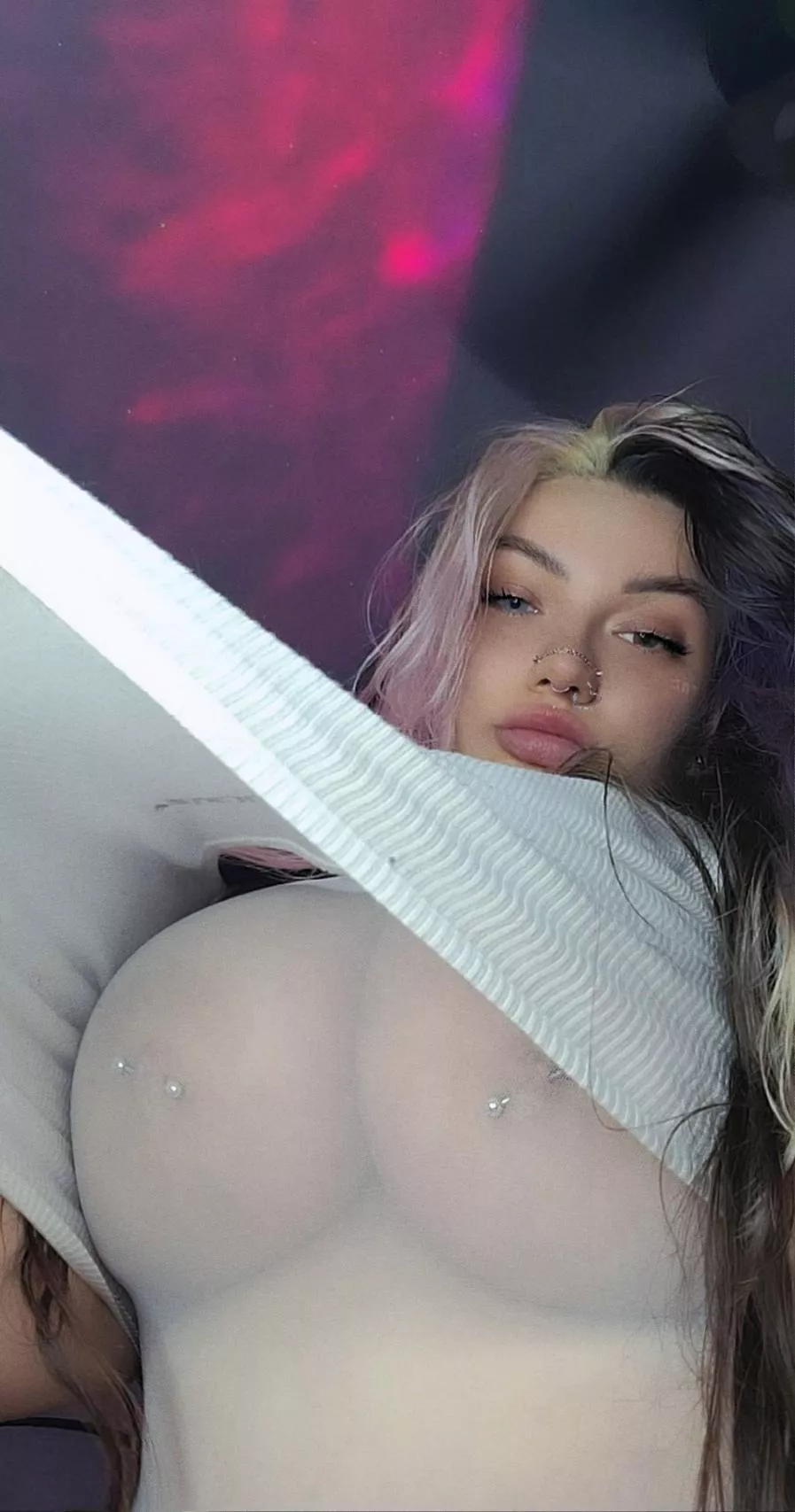 Skyrhi posted by Skyyrhi