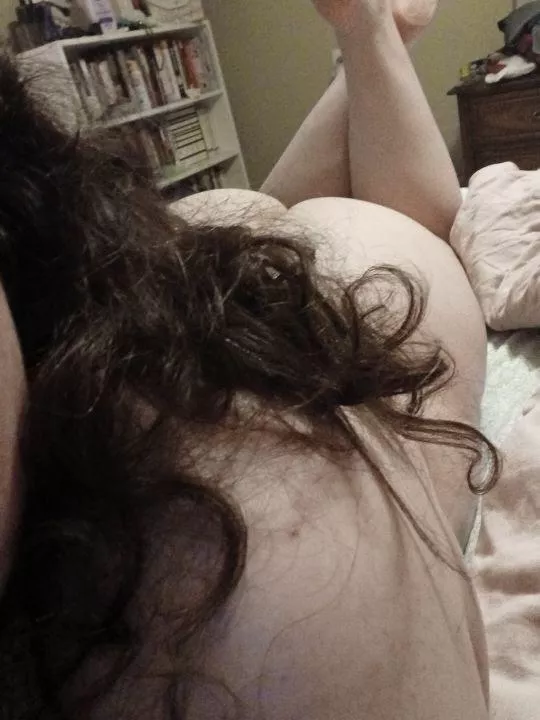 Sleep Naked posted by ZoeWeng