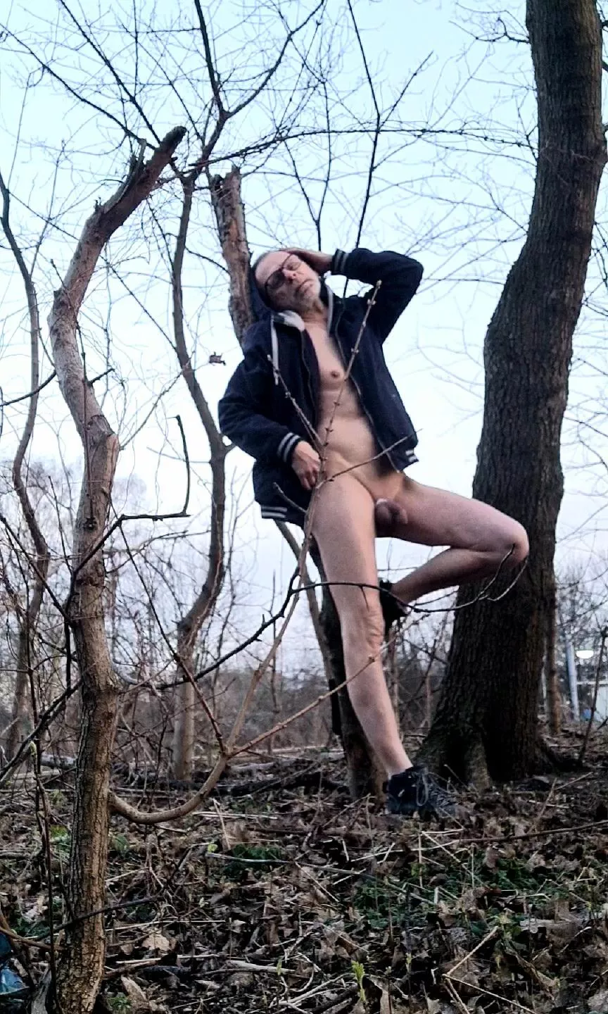 sleeping posted by ullibult