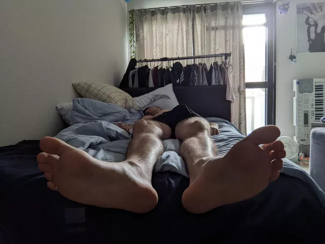 Sleepy boy 💤 by sixfootsixluke