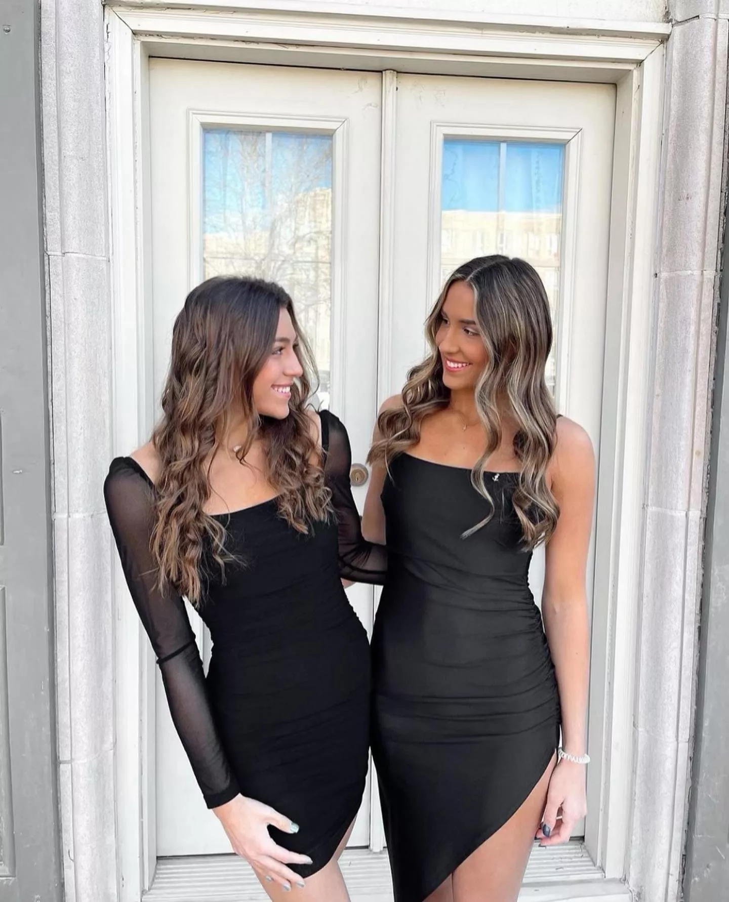 Sleeves or Sleeveless posted by WarmObserver