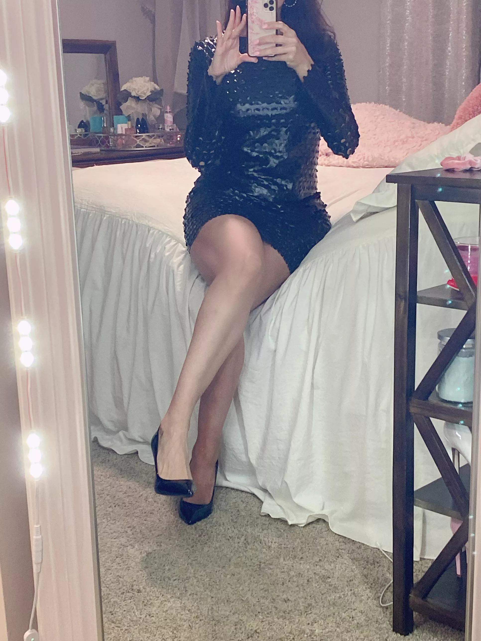 Slick black 😍 41/f posted by hotwife_vixenextdoor