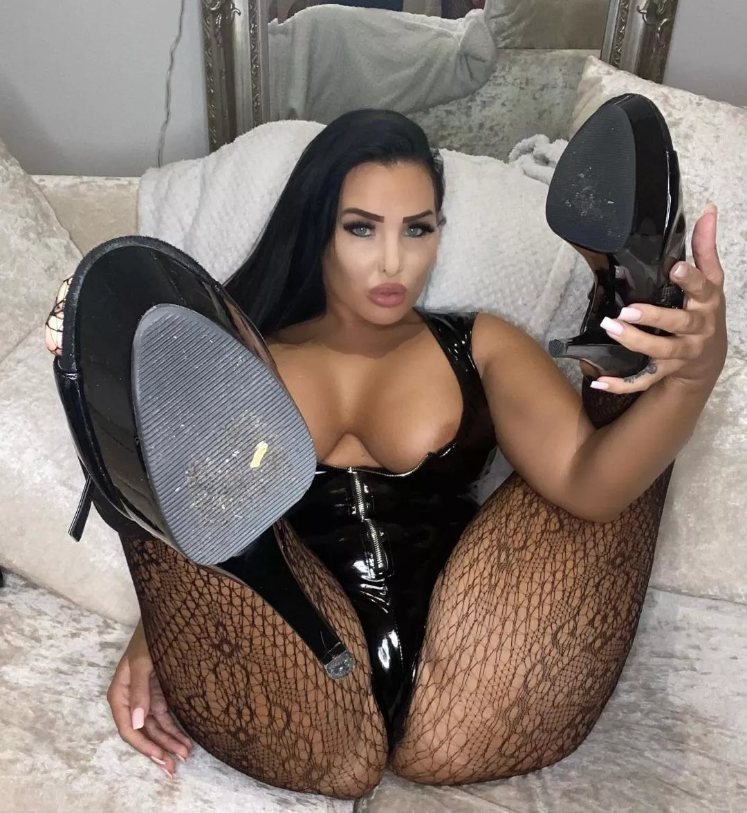 slide it in posted by laylaroseexo