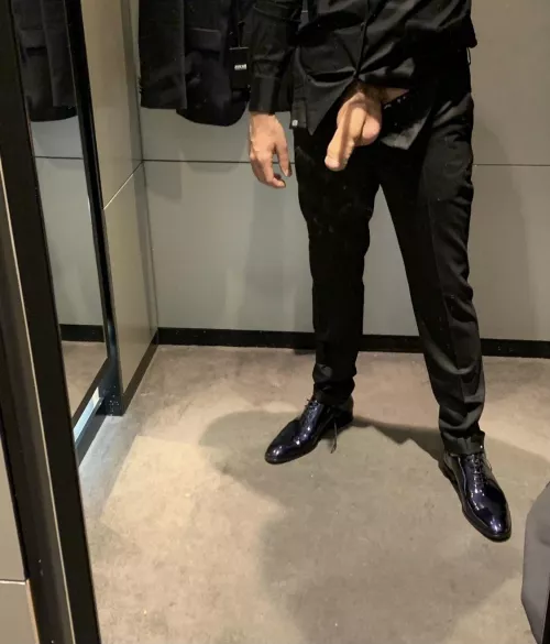 Slim fit can be challenging sometimes 👔 by toffs25