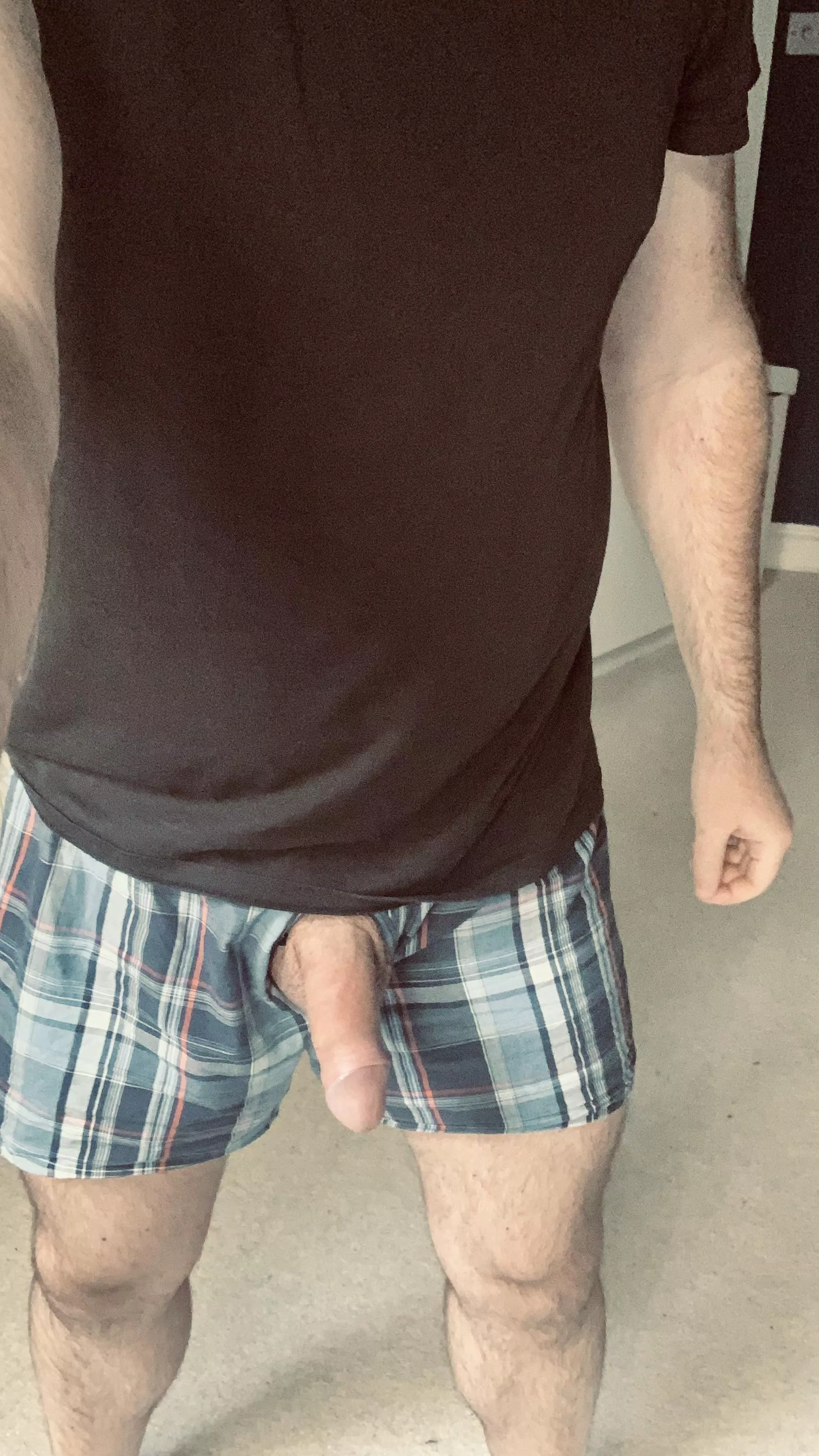 Slipped out while my flatmate is in his room posted by SaffaInUK1