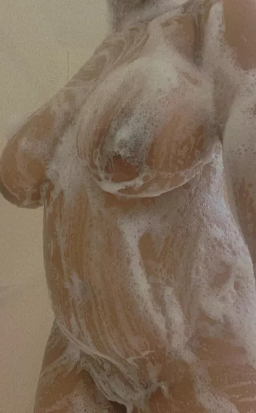 Slippery when wet by Killdolldevil