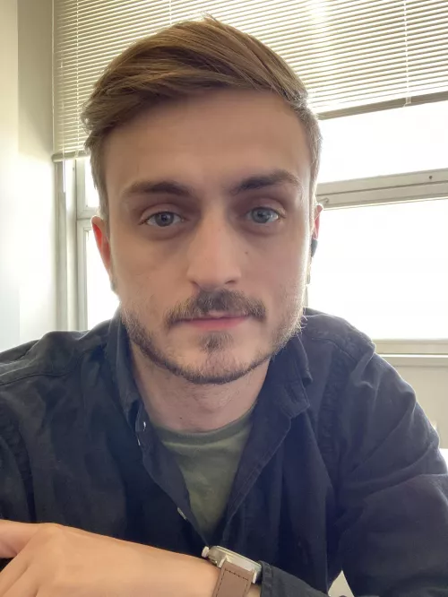 Slow week at the office. How are you? by MidwestBoy91